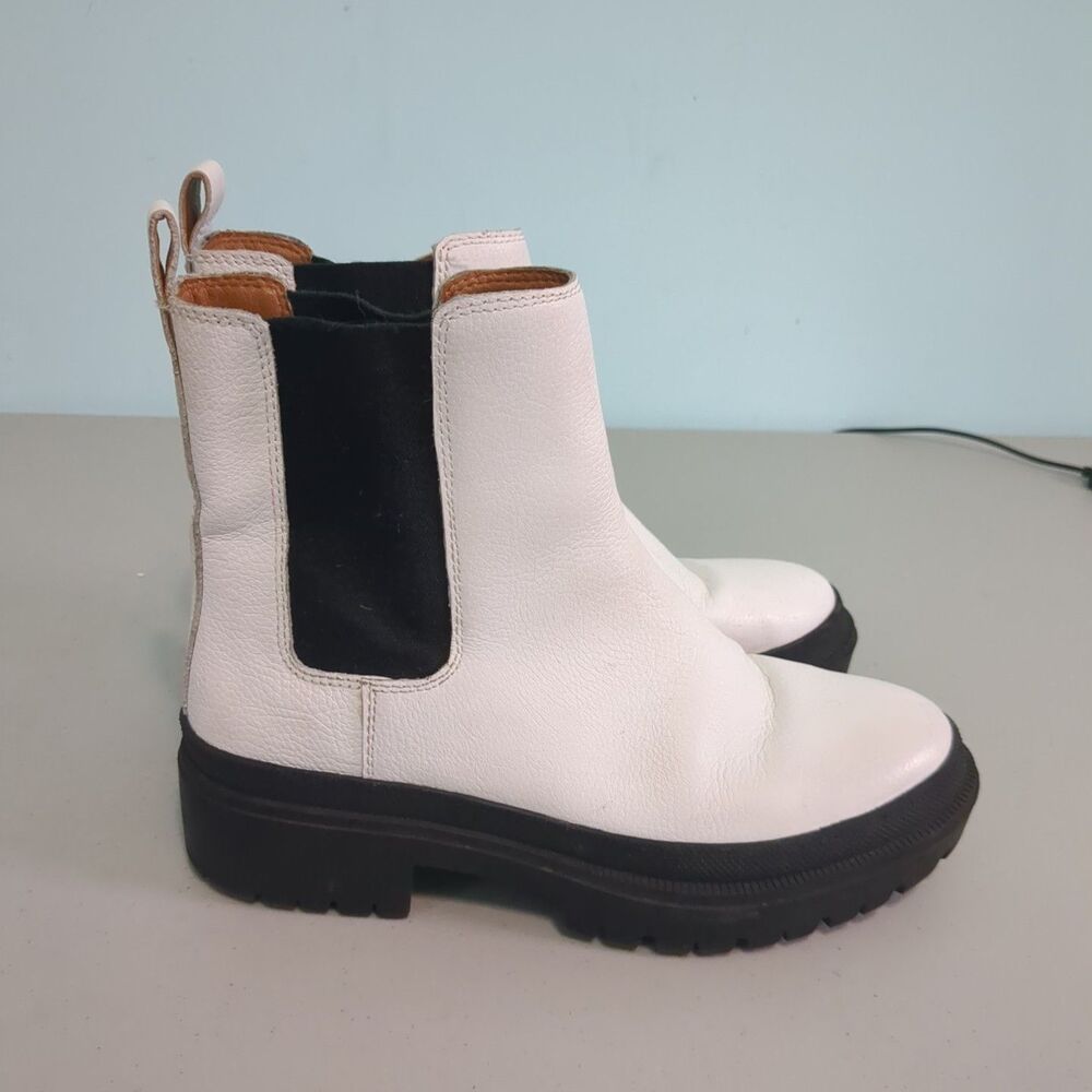 Lucky Brand Emali Lug-Sole Booties White Black Size 8 M